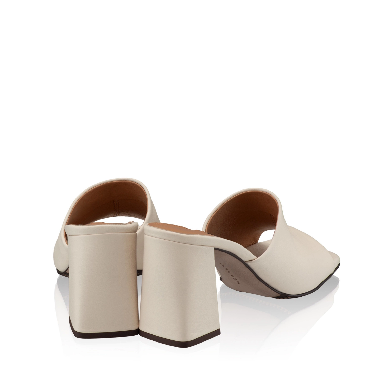 Снимка на Дамски сабо 7568 Vitello Panna