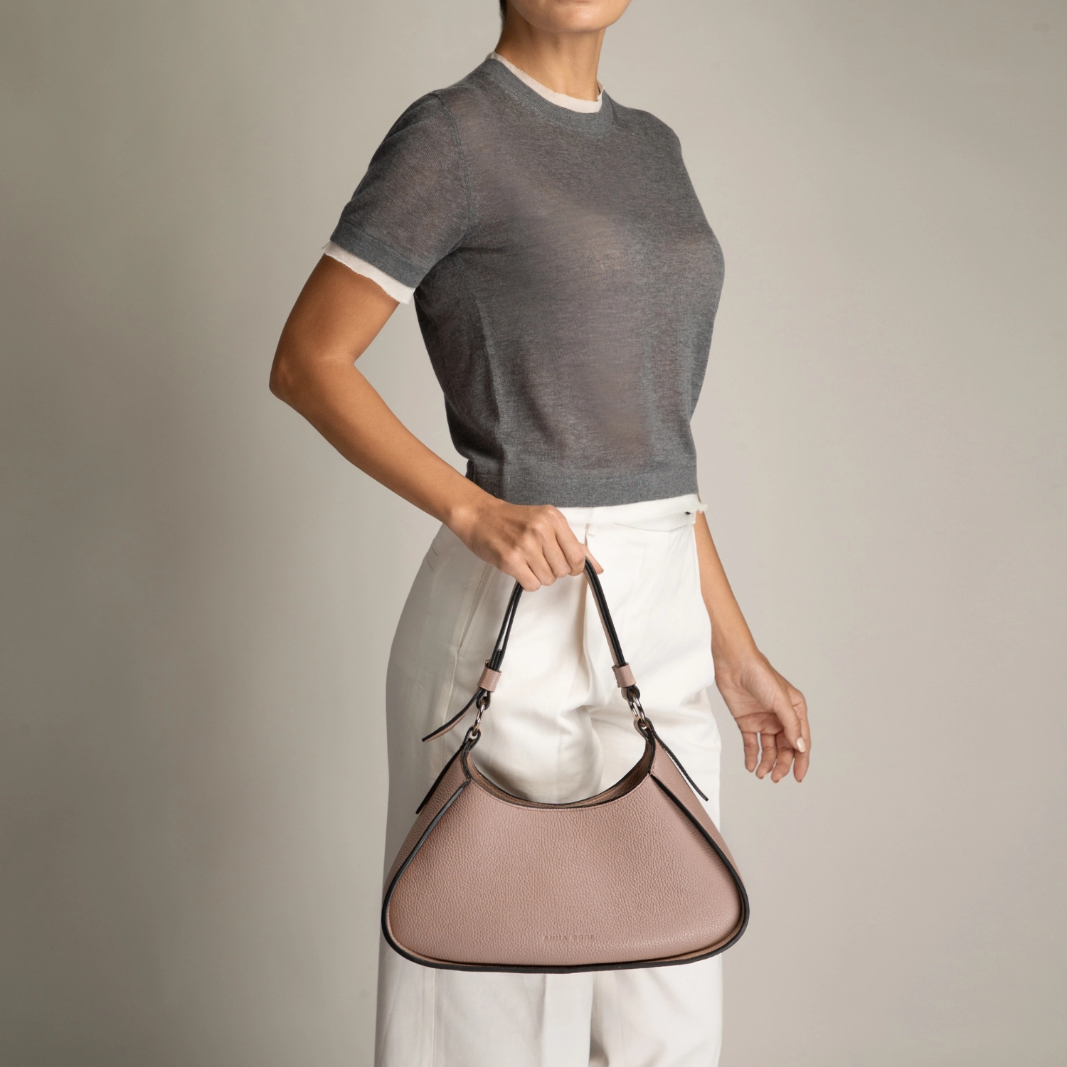 Picture of Women Leather Shoulder Bag GELIA 02 BOTTALATO NUDE