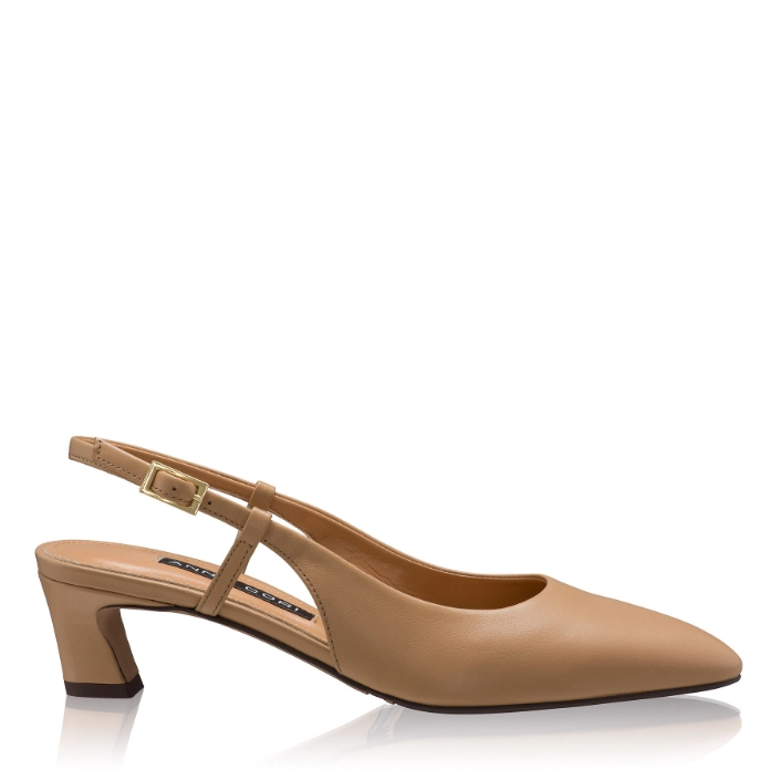 Arată detalii pentru Pantofi Decupati Dama 8400 Vitello Cappuccino Imagine Pantofi Decupati Dama 8400 Vitello Cappuccino