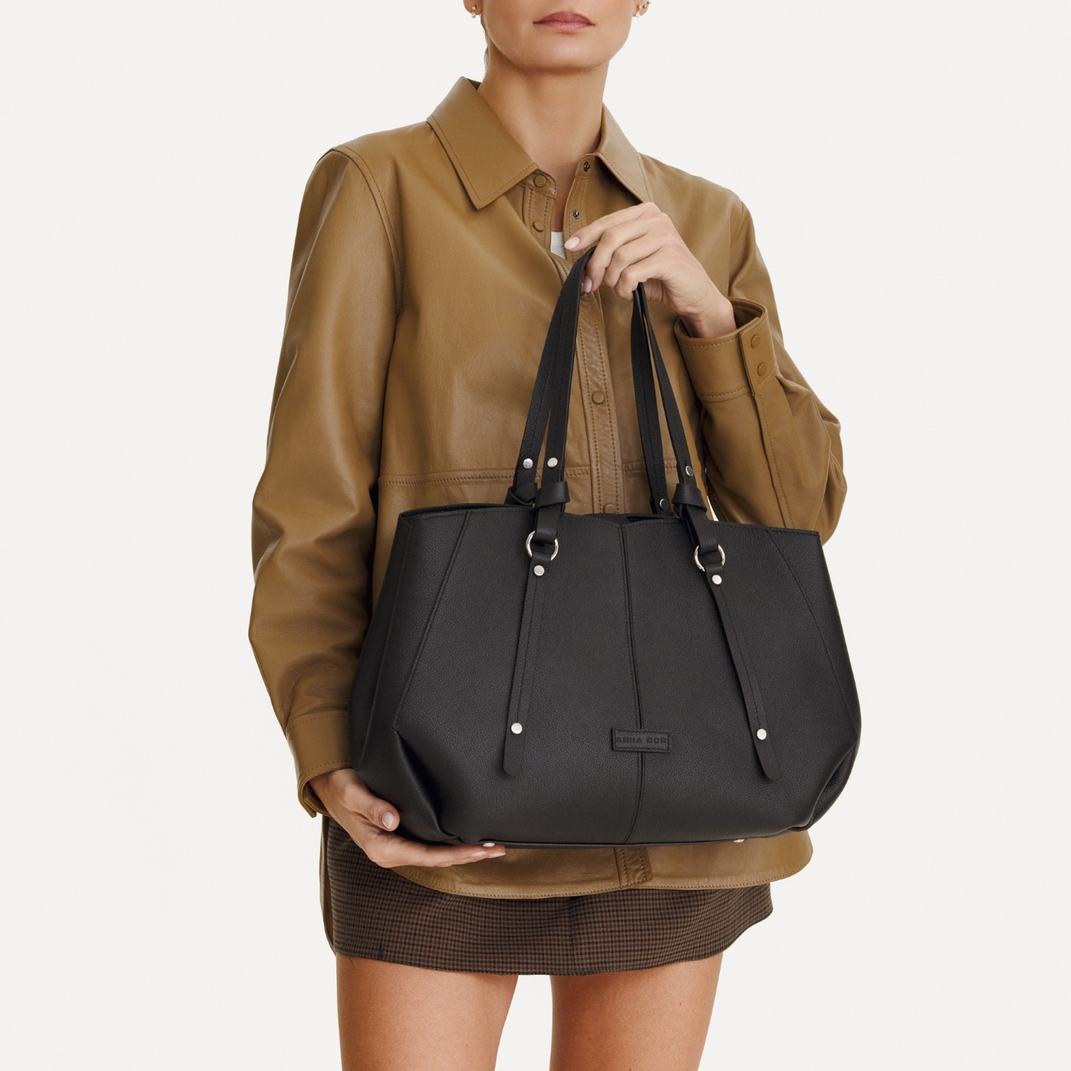 Picture of Women Leather Handbag DIORA 01 BOTTALATO BLACK